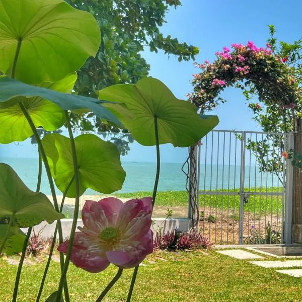 Smell rose beach garden, hotel din Batu Feringgi