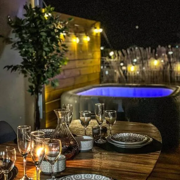 La villa luna and spa, hotel in La Possession