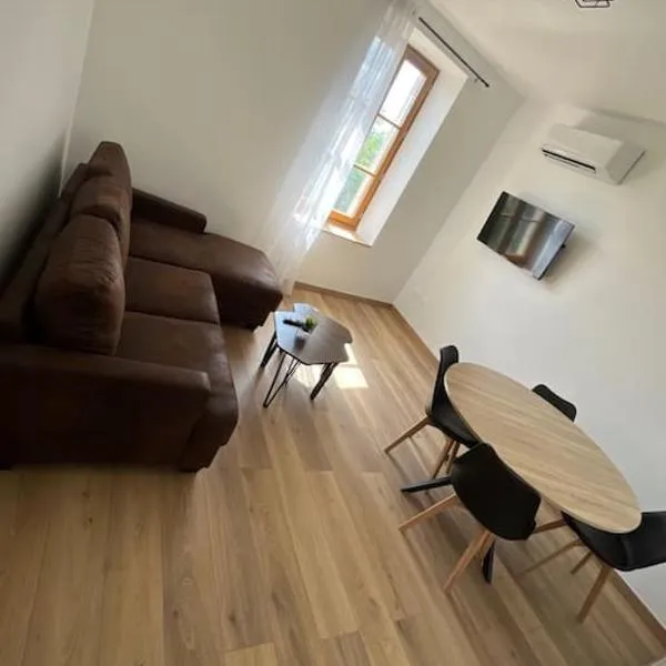 Charmant duplex rénové à neuf, hotel in La Voulte-sur-Rhône