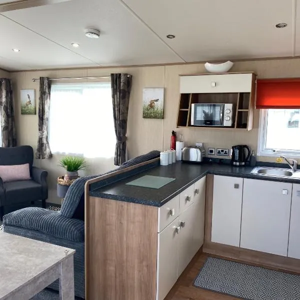 3 bedroom caravan on luxury Devon Holiday Park, hotel v destinaci Paignton