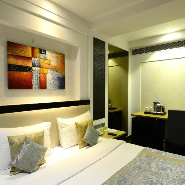Hotel City Star, Near Connaught Place & New Delhi Railway Station, with Free Airport Pickup photo 2