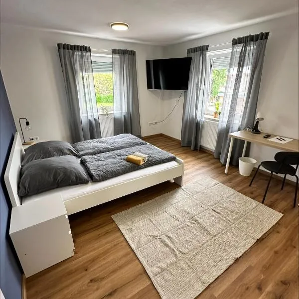 Doppelzimmer 1 - neu renoviert – hotel w mieście Weiltingen