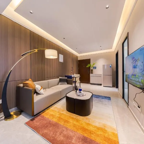 岗厦轻居-深圳福田会展中心岗厦地铁站店, hotel in Shenzhen