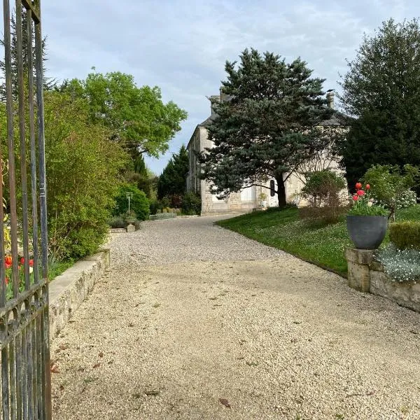 Domaine de la Perthuiserie – hotel w mieście Saint-Porchaire