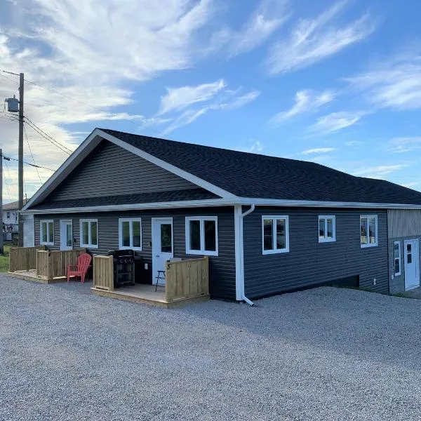Gros Morne Coastal Suites, hotel in Rocky Harbour