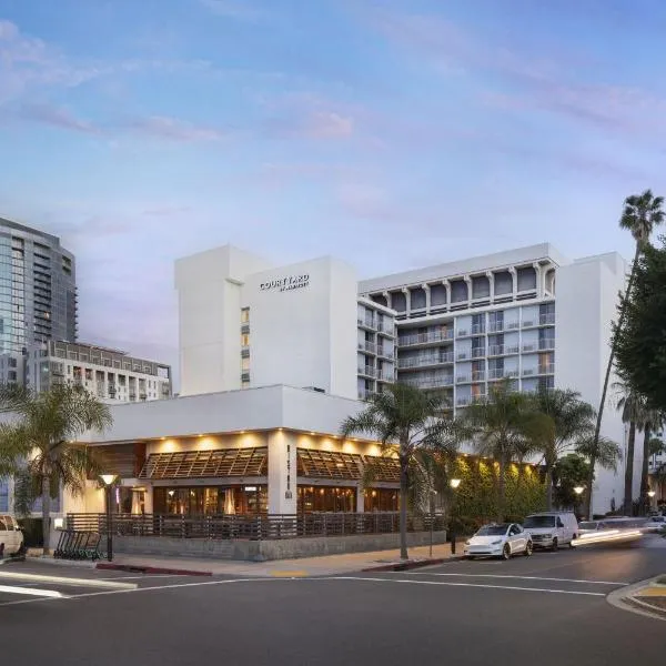 Courtyard by Marriott Long Beach Downtown – hotel w mieście Long Beach