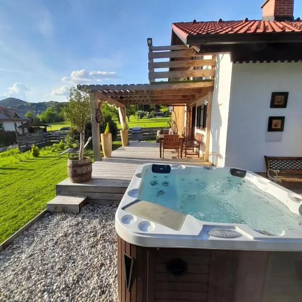 Počitniška hiška pri Lipi, hotel v destinaci Dramlje
