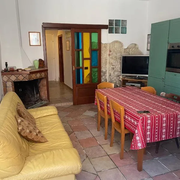Appartamento SA CONZA, hotel Sennoriban