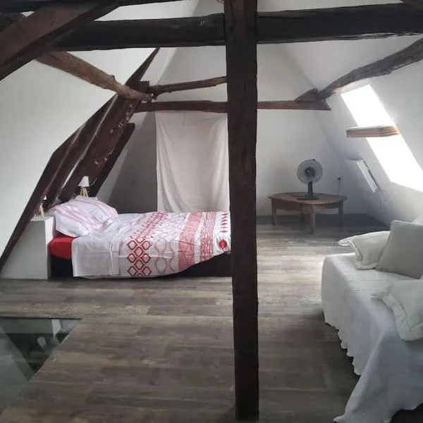 Maison du mur jaune, hotel v destinaci Tourtoirac