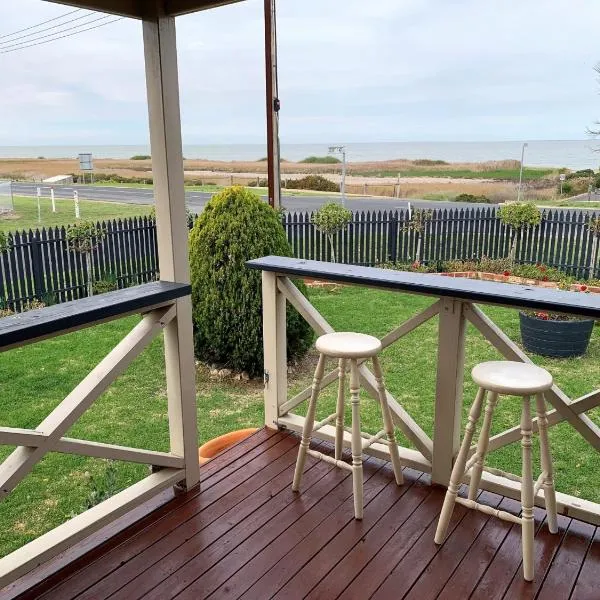 Milang Lakefront Retreat, hotell i Strathalbyn