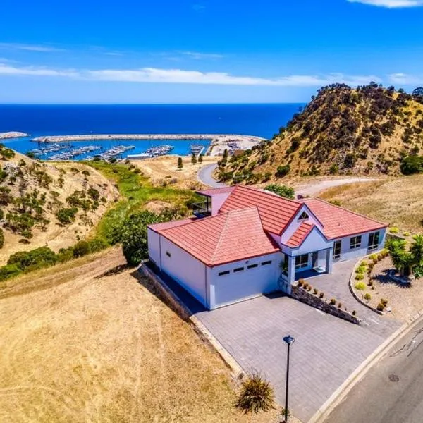 The Darling Of Marina - A Hilltop And Sea Getaway, hotel in Wirrina Cove