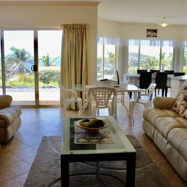 "Villa Marie"- Pet-Friendly, hotel in Encounter Bay