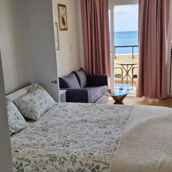 Luxury Studio Costa del Sol, hotel in Torremolinos