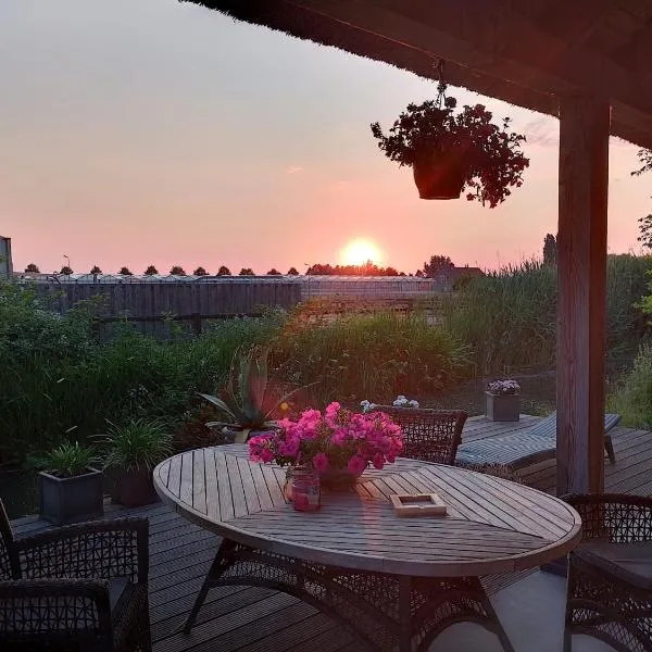 tuinhuis, hotel v destinaci Harmelen