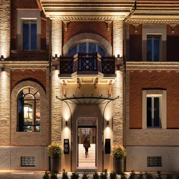Interno Marche Design Experience Hotel, hotel v destinaci Tolentino
