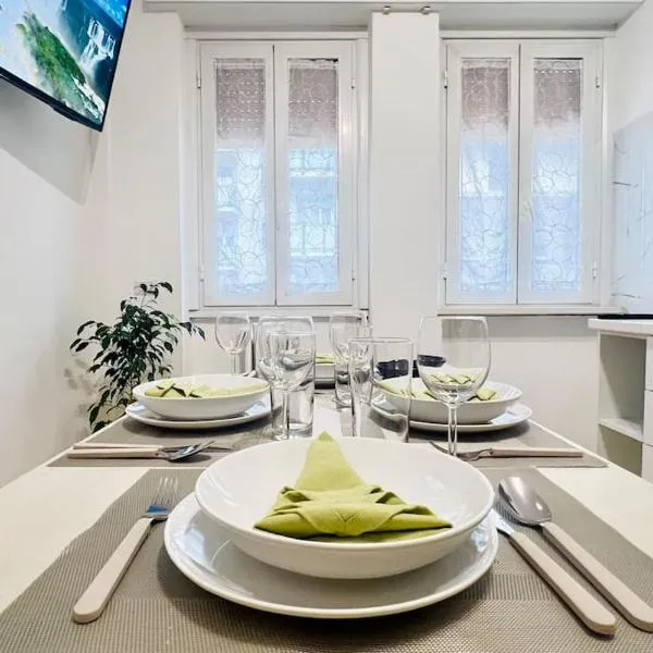 New and elegant apartment on the Navigli Netflix e Disney、ミラノのホテル