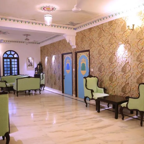 Panna Vilas - A Lake Facing Boutique Hotel photo 2
