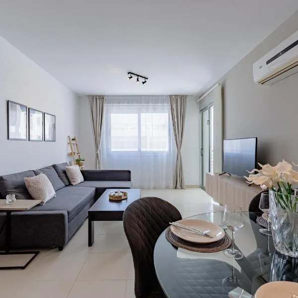 Stylish One-Bedroom Sea Retreat, hotel v destinaci Paralimni