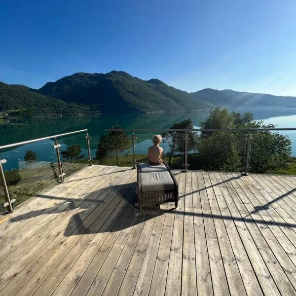Turer, avslapping, jakt, fiske, utsikt, hotel in Etnesjøen