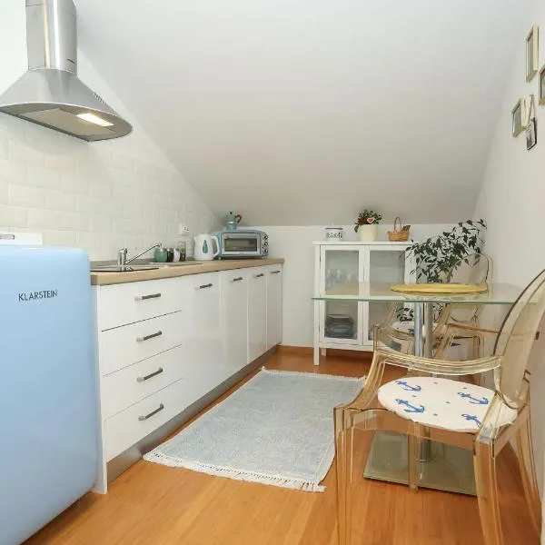 Z&A Studio apartment with parking, hotel v Božavě