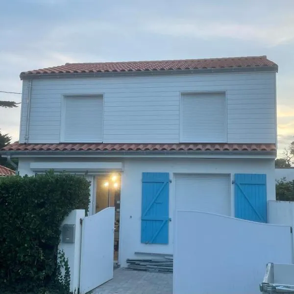 Maison bord de mer La faute sur mer, hotel in La Faute-sur-Mer