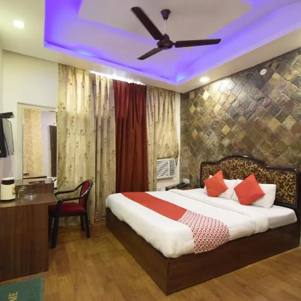 Super OYO Hotel Maa Residency, hotel v destinaci Ranbīrsinghpura