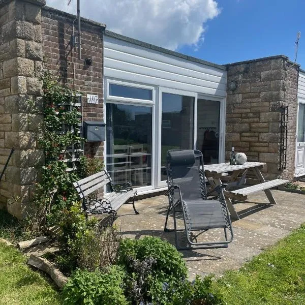 107 Brambles Chine, Holiday Coastal Chalet, hotel v destinaci Freshwater