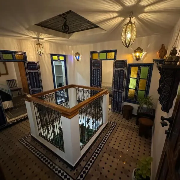 Dar Al Mansoura RIAD、シェフシャウエンのホテル