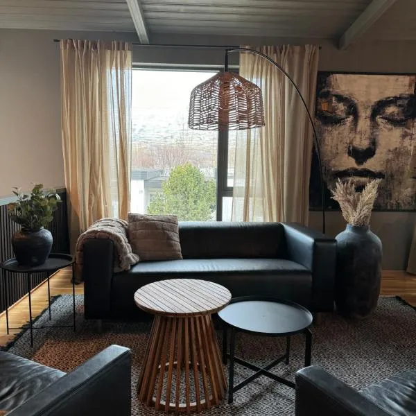 LL Properties - L19 Spacious Boutique Apartment, hotel en Akureyri