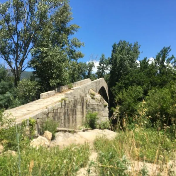 PROCHE du PONT GENOIS, hotel v destinaci Sartène