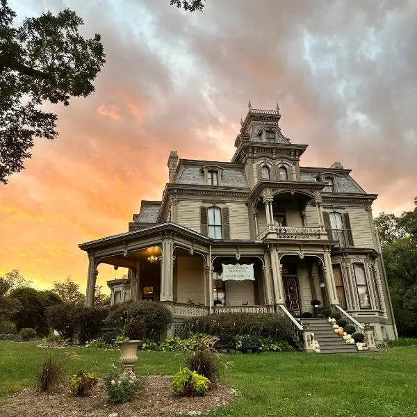 Garth Woodside Mansion Bed and Breakfast, hotel in Hannibal