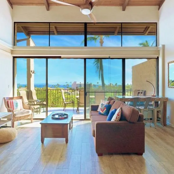 3BR Penthouse- ocean views, lanais, ACs, hot tub, pool, sauna, steps to beach, hotel in Kihei