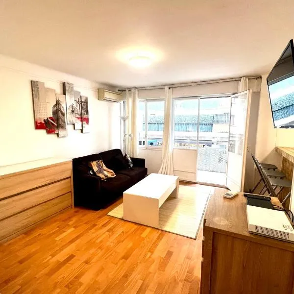 Studio Vidal in the city center of Cannes with AC, hotel in Cannes