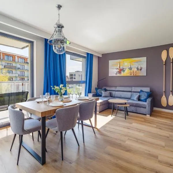 Apartamenty delux Sun & Snow Kaszubska Bryza ll w centrum, blisko plaży i molo, hotel v destinácii Hel