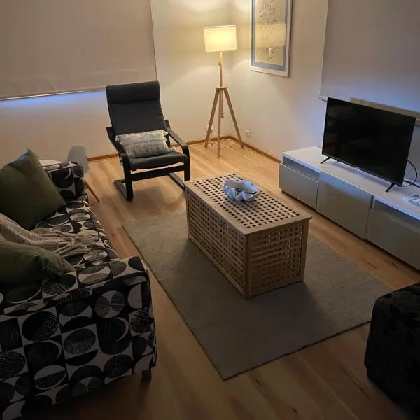 Daisy House - Whittington - 10 minutes to central Geelong, hotel a Whittington