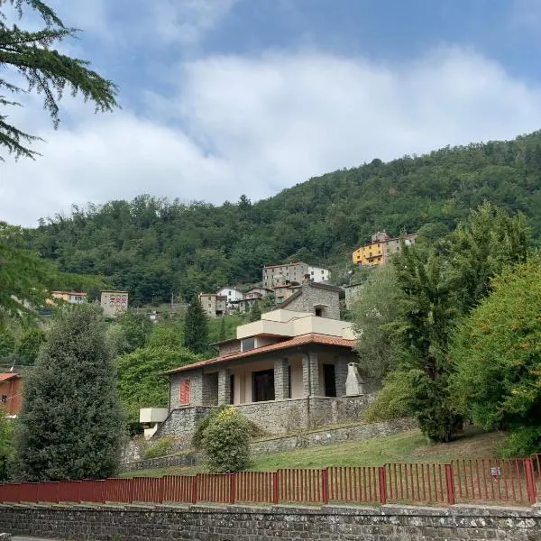 Villa Belvedere di Popiglio, hotel v destinaci Popiglio