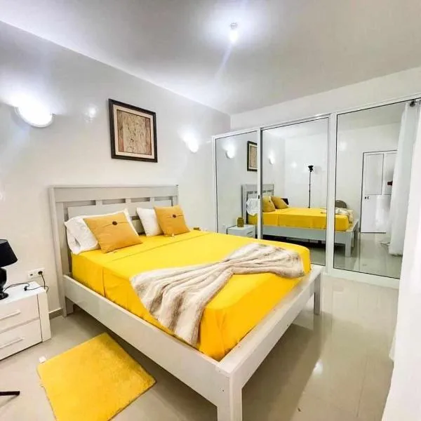 Zeyden Place Apt 2, hótel í Praia