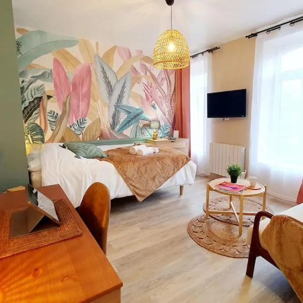 Studio Prestige Jungle chic Plaine Images, hotel v destinácii Roubaix