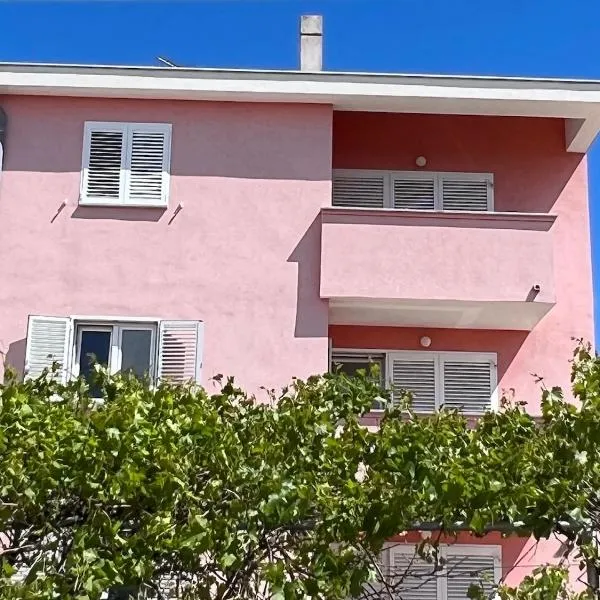 Laguna Apartments, hotel in Punat