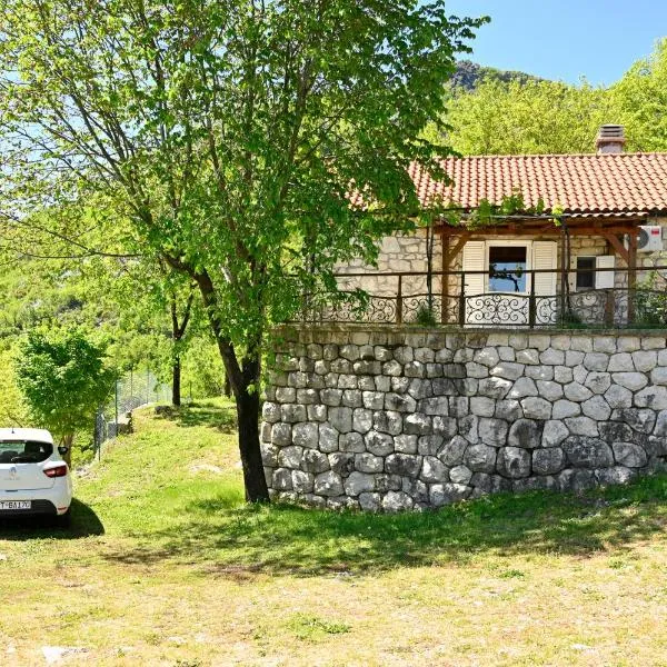 Martina, hotel in Cetinje
