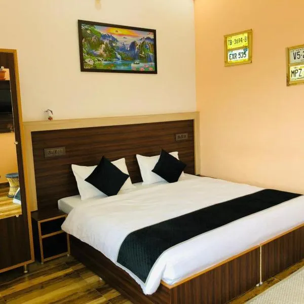 Goroomgo Paradise Inn Dharmsala, hotel in Pathyar