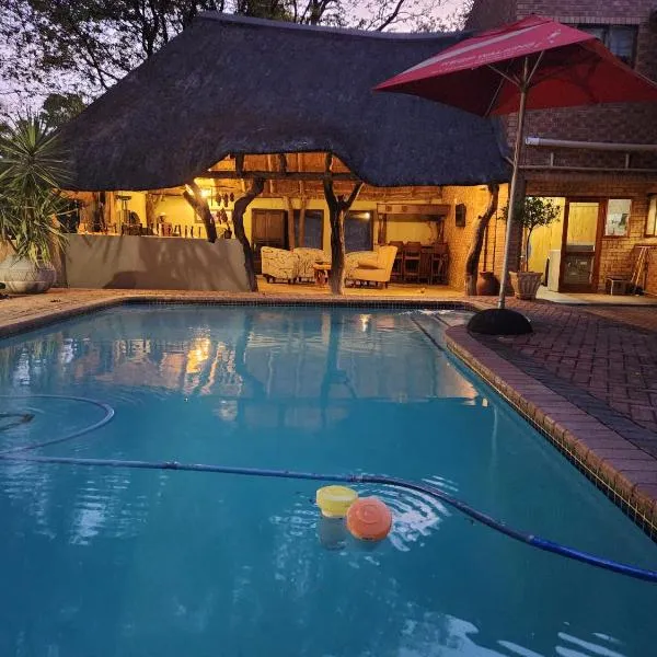 Orange gecko cottage, hotel a Phalaborwa