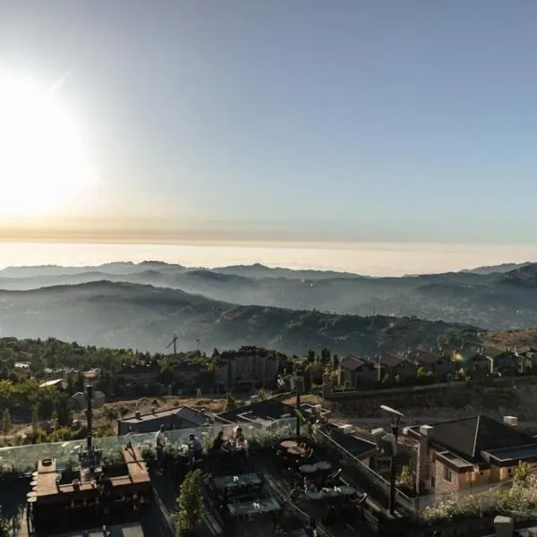 Faqra Hills Hotel, hotel v destinaci Kfardebian