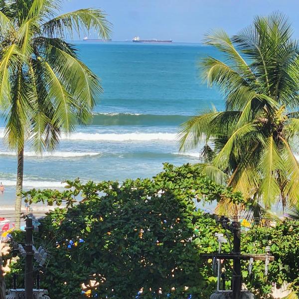 Frente ao mar e shopping La Plage, 2 quartos sacada , 1 vaga de garagem