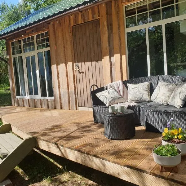 Pūču māja/Owl house namiņš Ogrē, hotel v destinaci Ogre