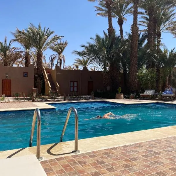 El Feggoust에 위치한 호텔 Zagora Oasis Lodge