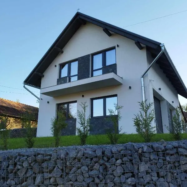 Fancsali Lak, hotel v destinaci Ulcani