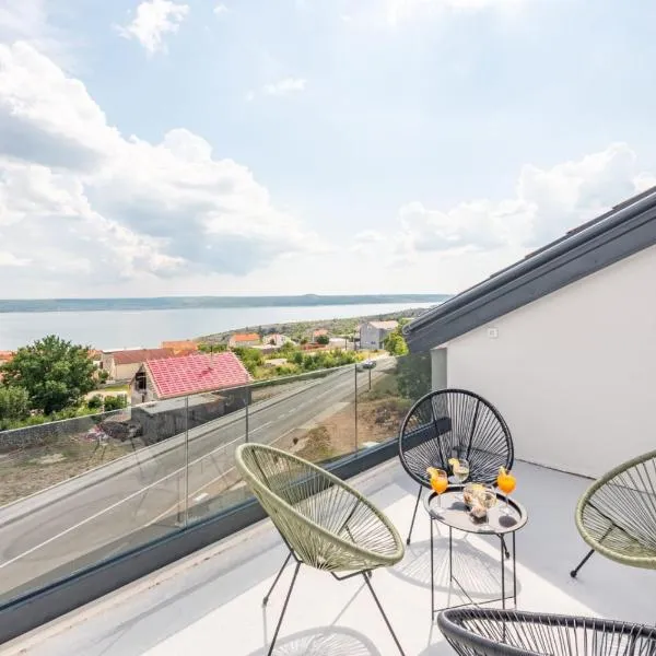 Master Road House, hotel en Maslenica