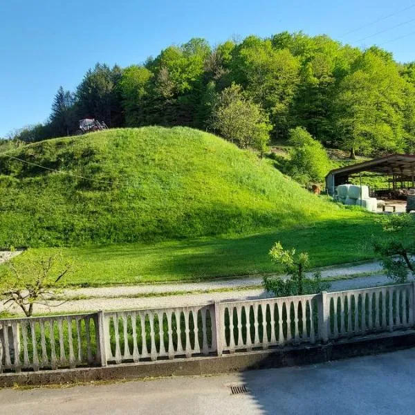 Farm Stay Ivankotovi, готель у місті Prem