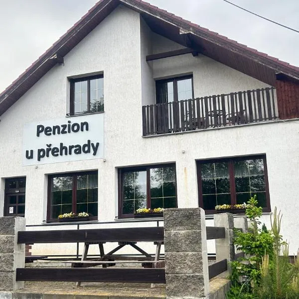 Penzion u přehrady, hotelli kohteessa Štěchovice